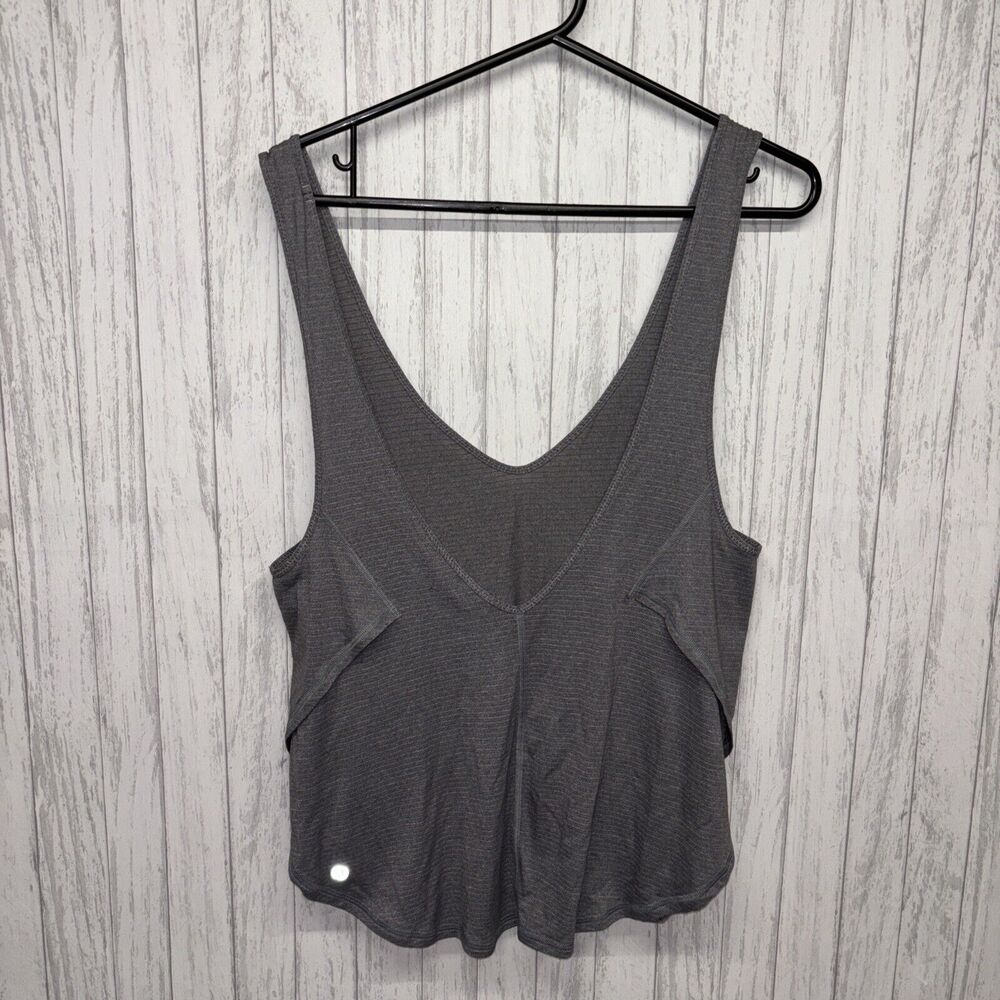 Womens Size 6 Lululemon Tank Grey EUC - Picture 2 of 4